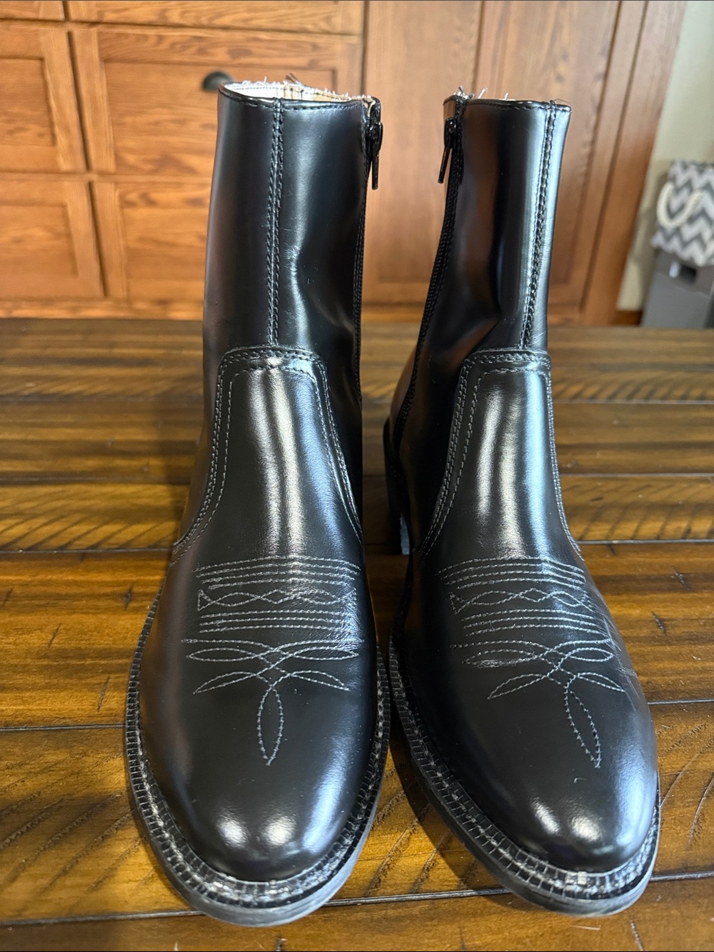 Leather Classics Men's Black Leather Zip-Up Western Stitch Ankle Boots, Size 11D